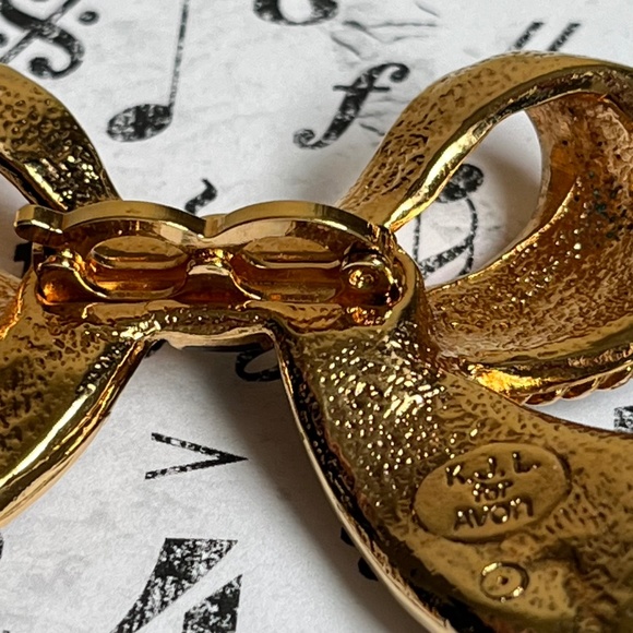 Vintage KENNETH J LANE for AVON Bow Necklace Enhancer - Picture 3 of 5